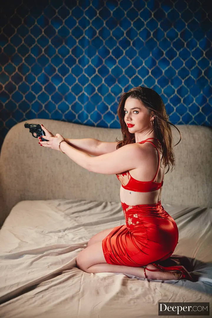 سمراء نحيفة Maddie Wren تملأها زب أسود كبير 4