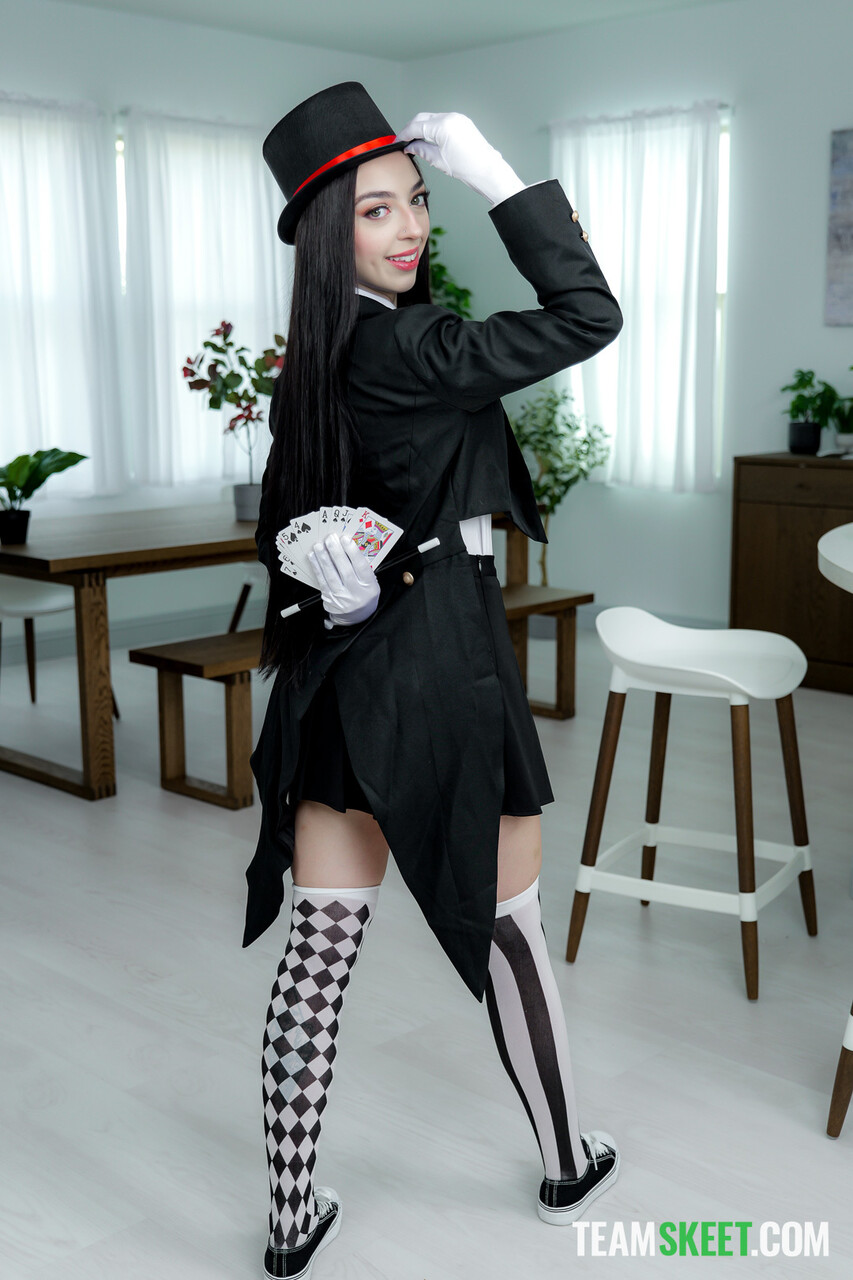 Scarlett Rosewood Brunette Teen Interracial Gangbang Hung Studs