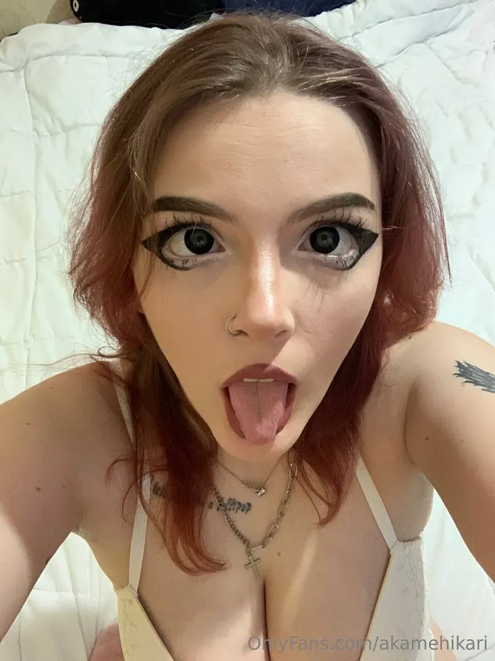 هاوية منزلي (OnlyFans) 8