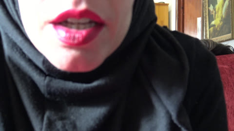Souzan Halabi เรื่องเซ็กส์พูดสกปรกอาหรับ
